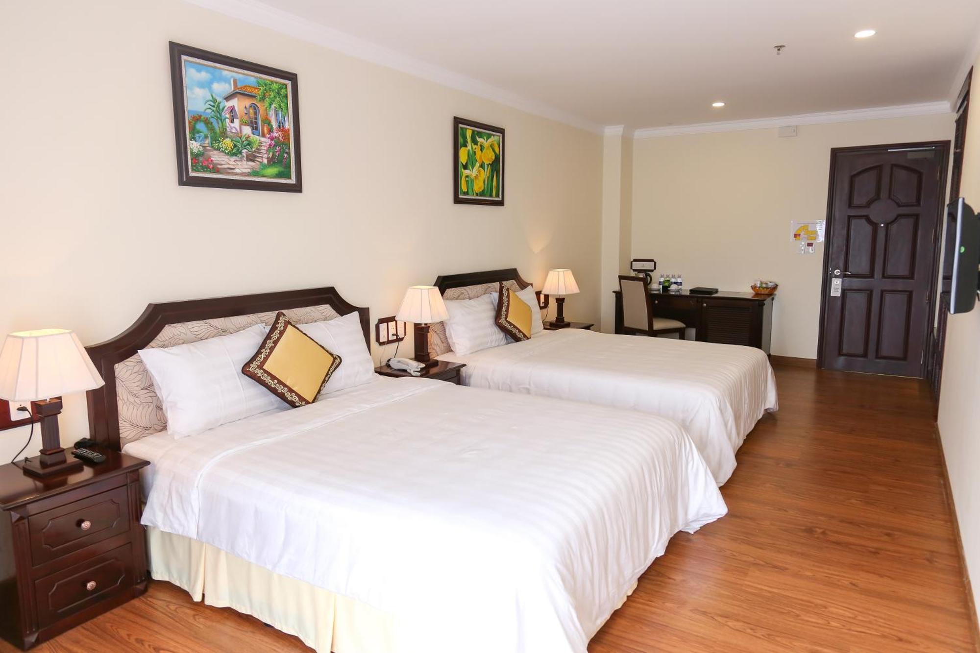 Iris Dalat Hotel Exterior photo