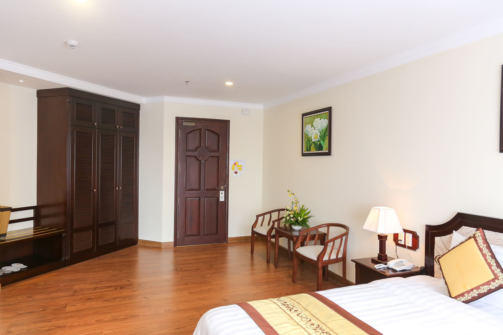 Iris Dalat Hotel Exterior photo